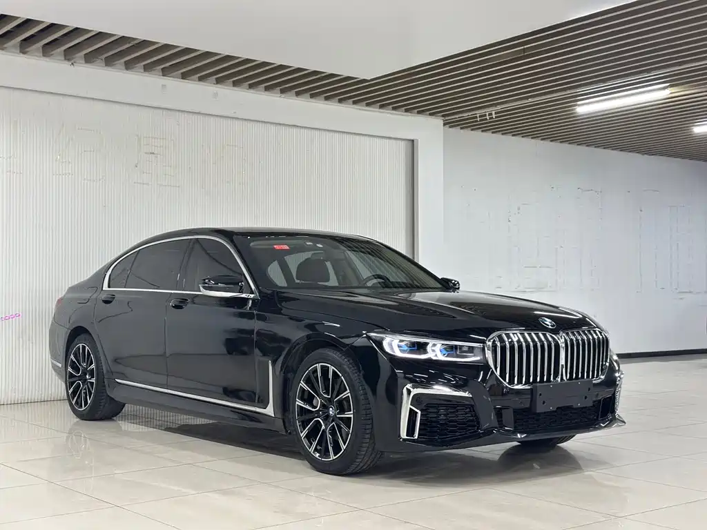 BMW 7 Series 7 2016 740Li Lead