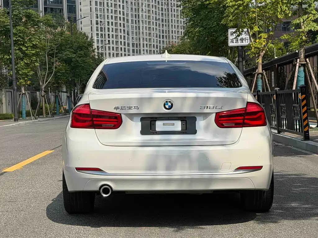 BMW 3 Series — миниатюра 16