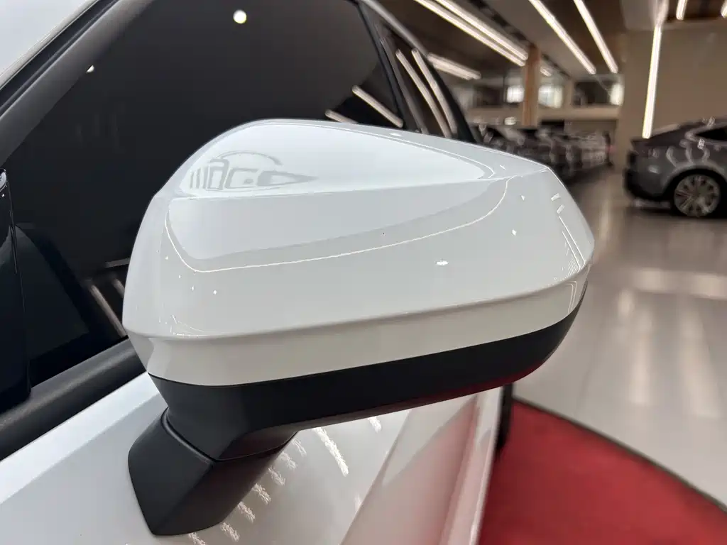 Audi Q2L — миниатюра 26