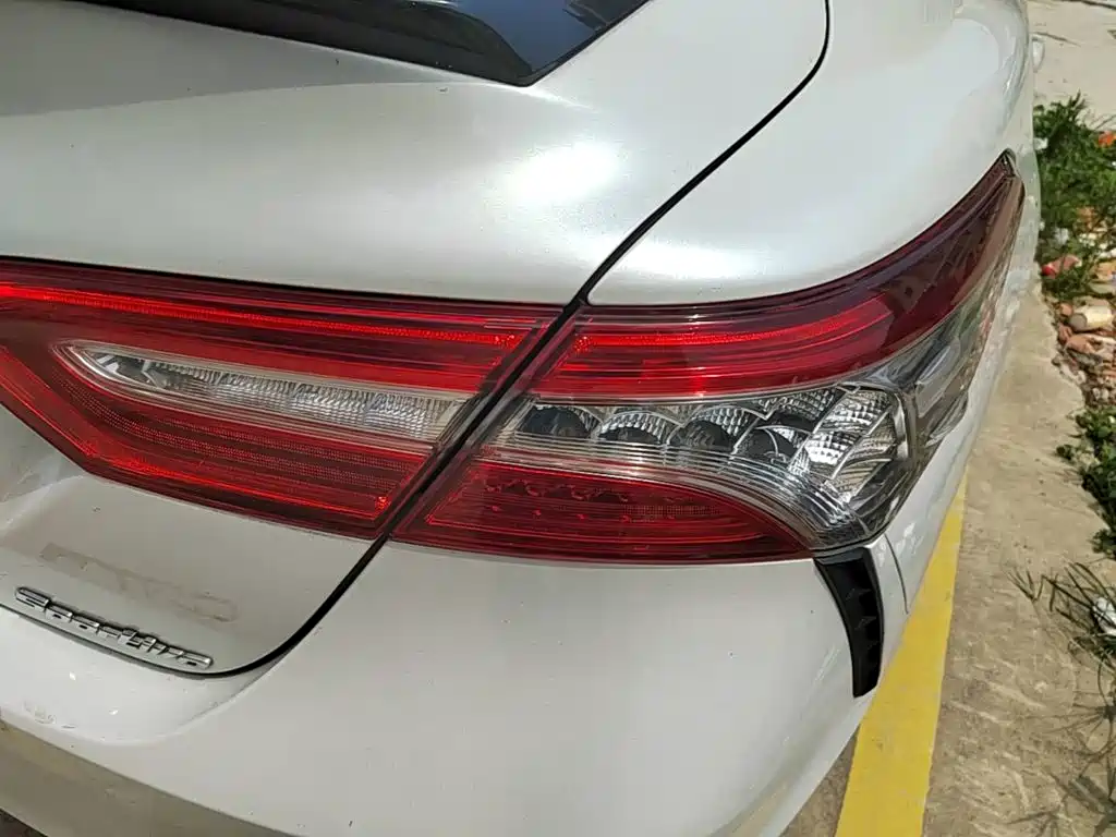 Toyota Camry — миниатюра 8