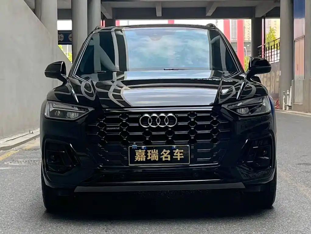 Audi Q5L — миниатюра 2