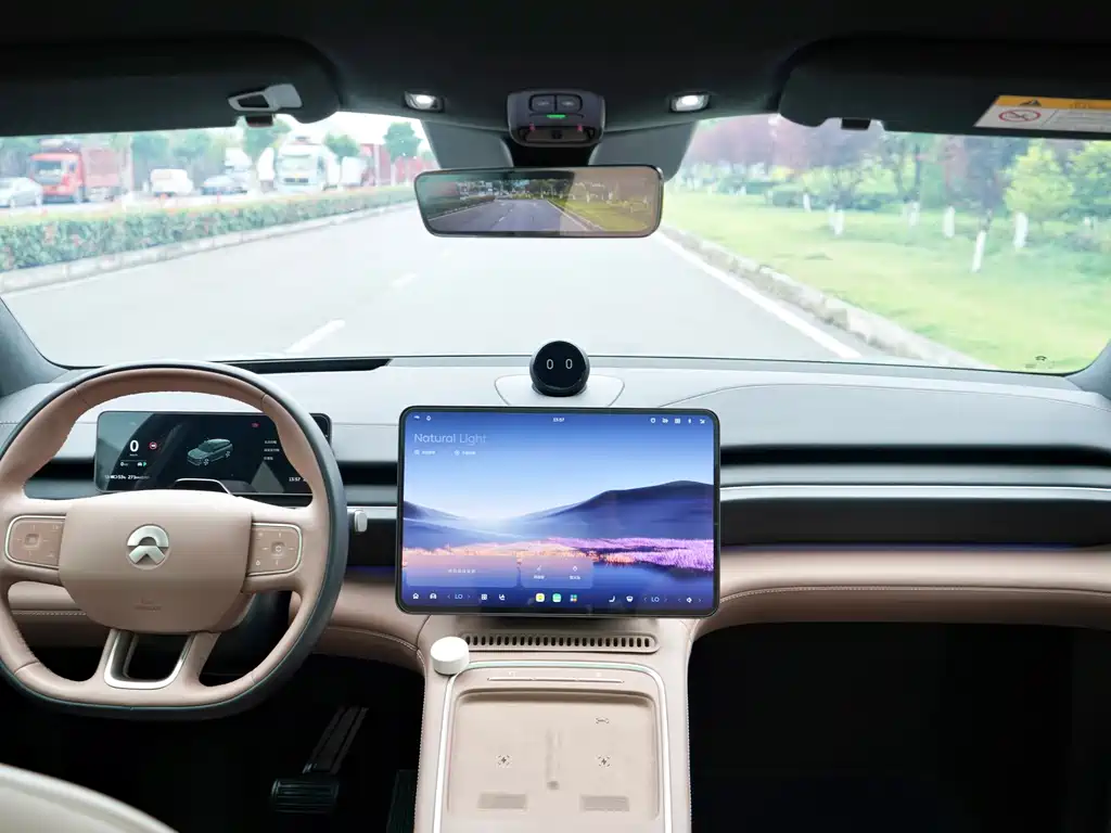 NIO ES6 — миниатюра 13