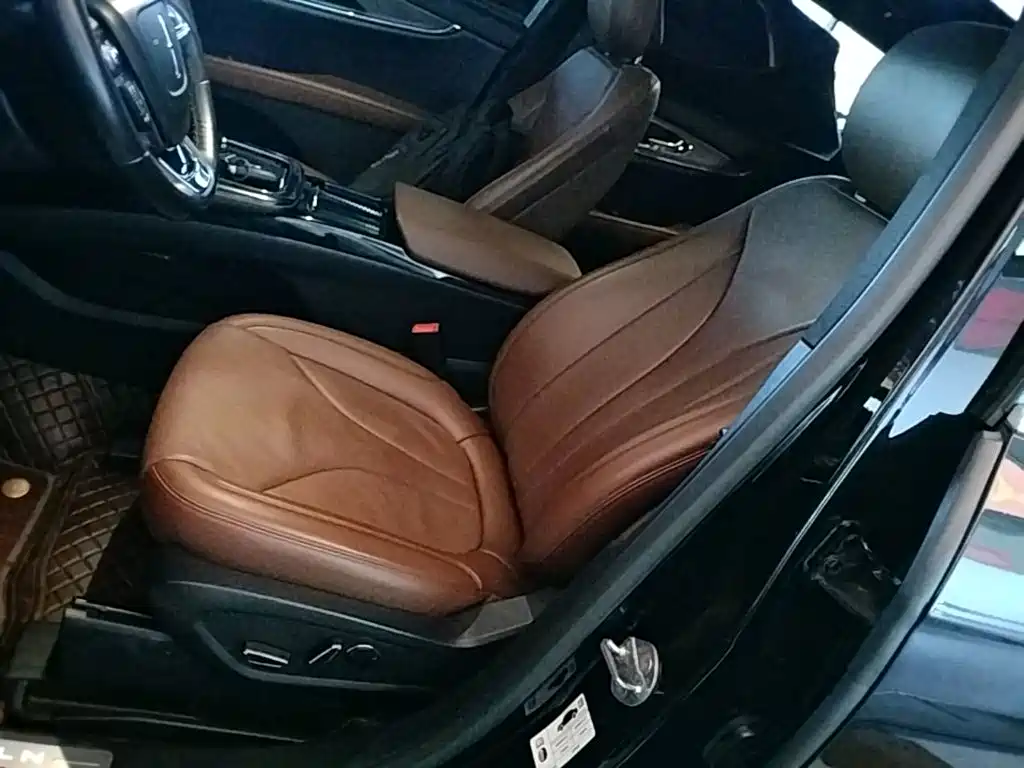 Lincoln Nautilus — миниатюра 15