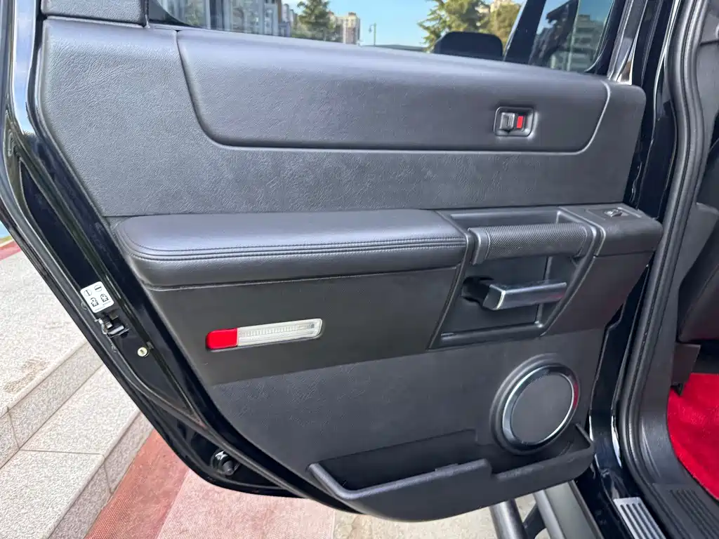 Hummer H2 — миниатюра 11
