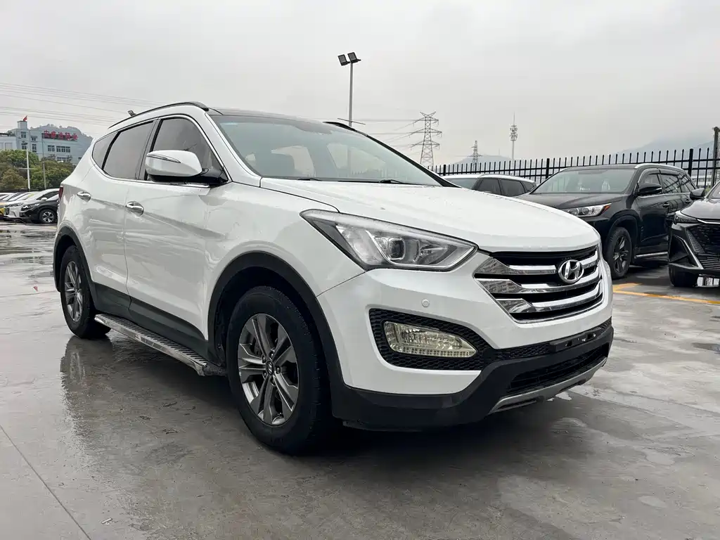 Hyundai Santa Fe — миниатюра 3
