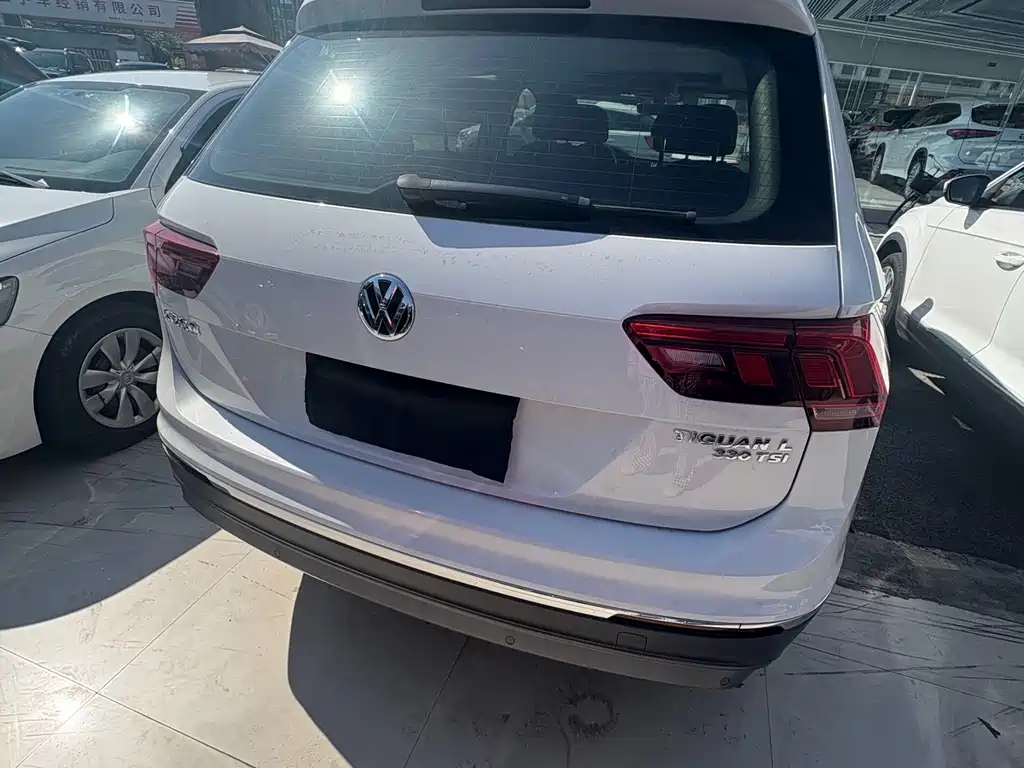 Volkswagen Tiguan L — миниатюра 18