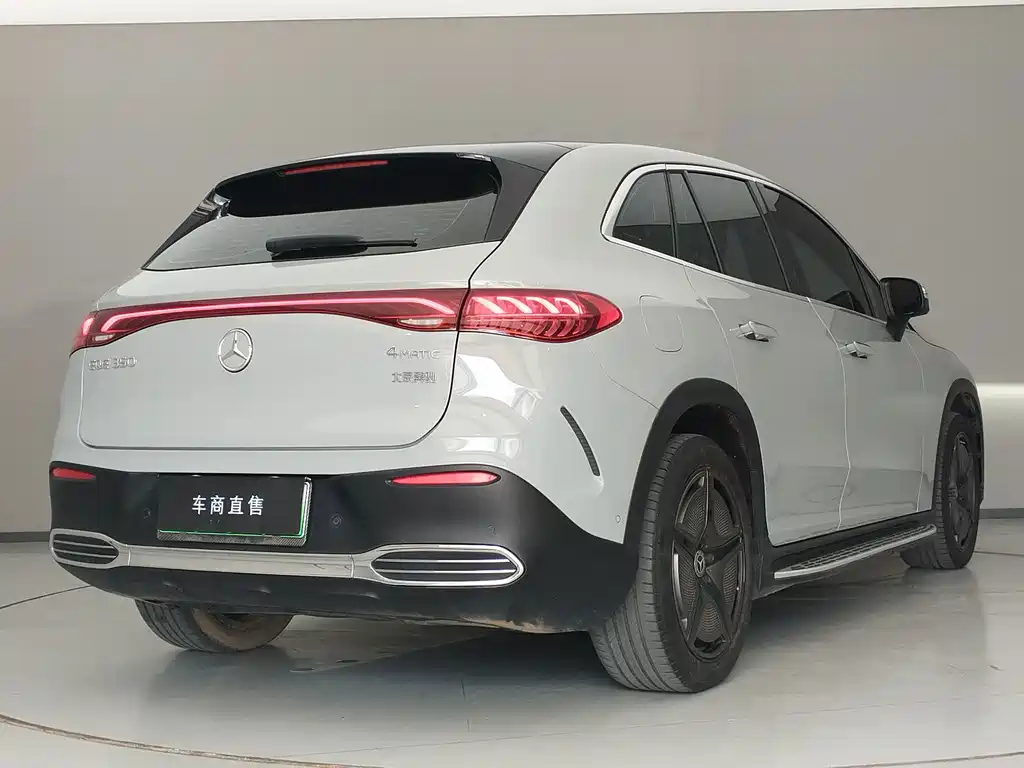 Mercedes-Benz EQE SUV — миниатюра 7