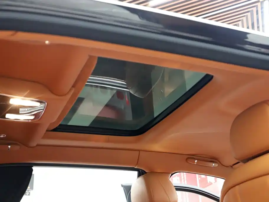 Bentley Mulsanne — миниатюра 28