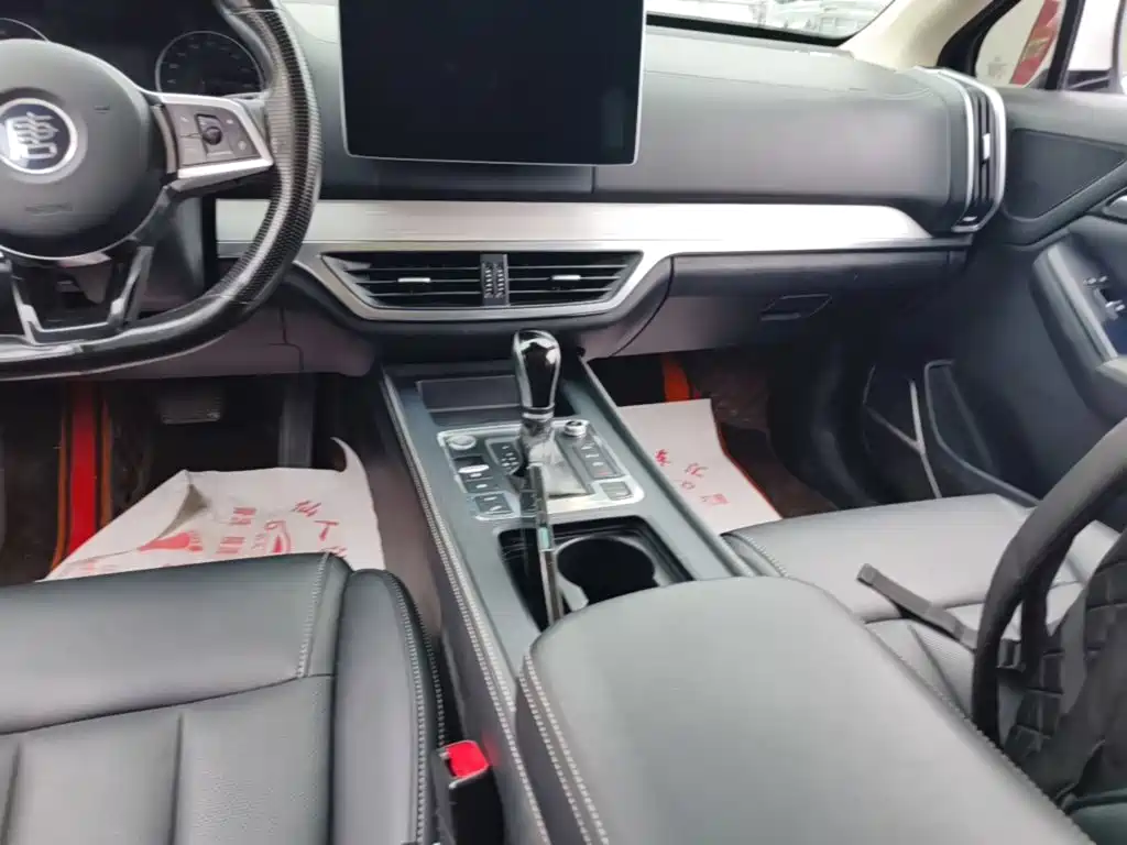 BYD Tang — миниатюра 14