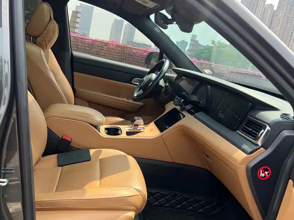 Li Auto Li ONE — миниатюра 10