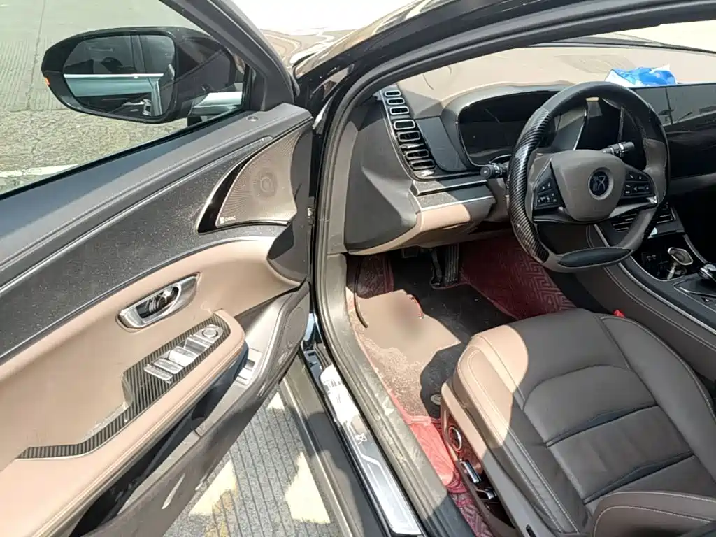 BYD Han — миниатюра 16