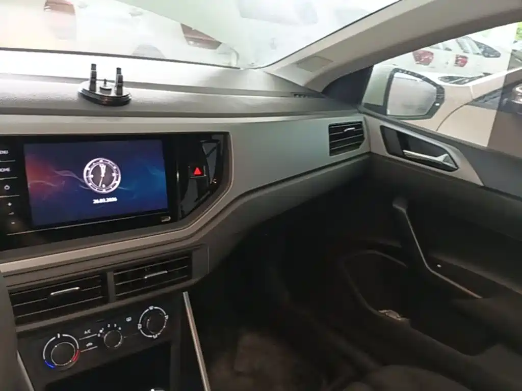 Volkswagen Polo — миниатюра 10