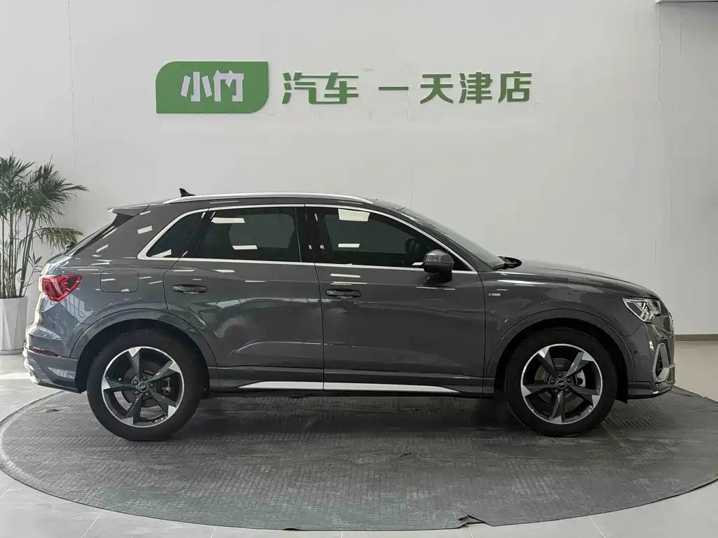 Audi Q3 — миниатюра 4