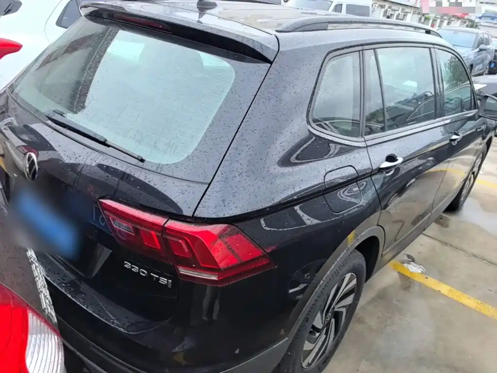 Volkswagen Tiguan L — миниатюра 7