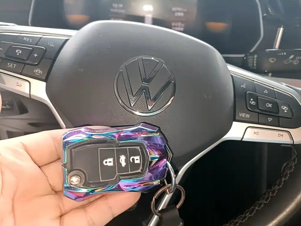 Volkswagen Lavida — миниатюра 9