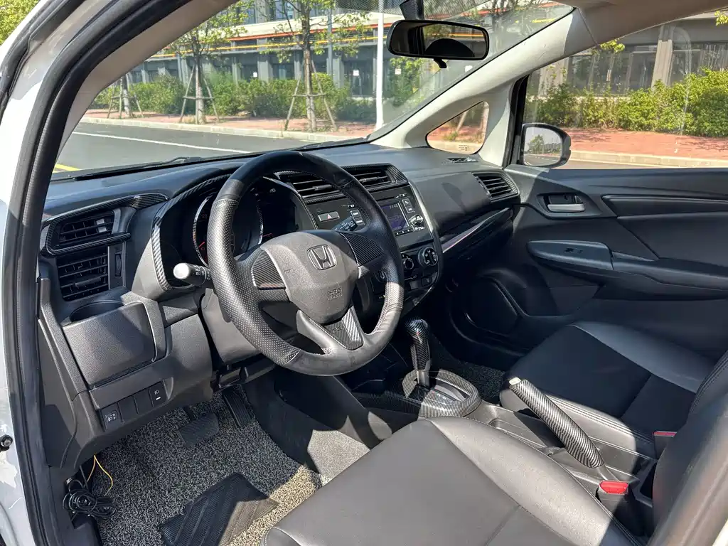 Honda Fit — миниатюра 4