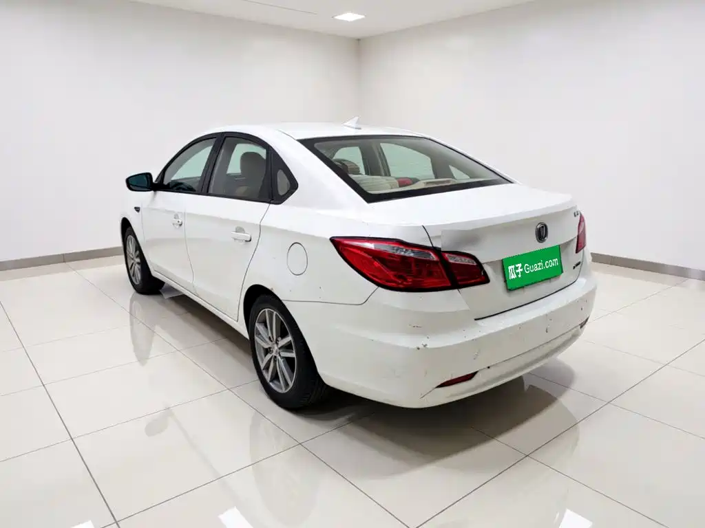 Changan Eado — миниатюра 4