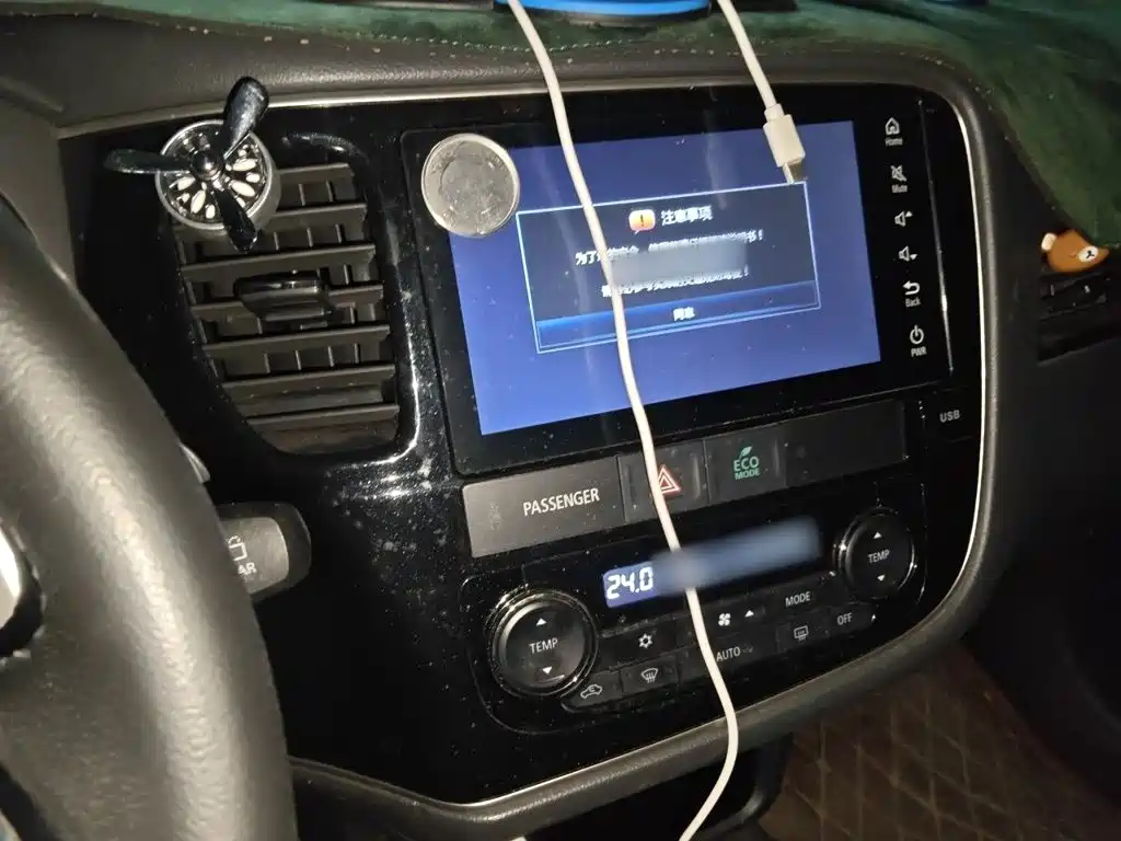 Mitsubishi Outlander — миниатюра 6