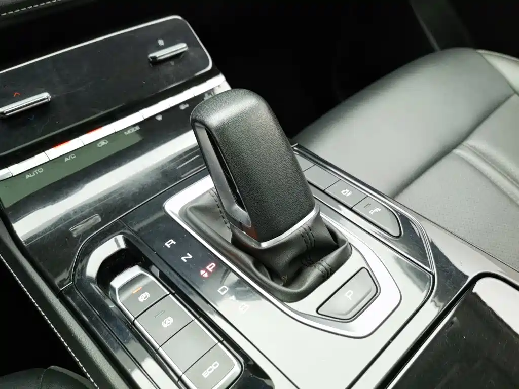 Wuling Victory — миниатюра 13