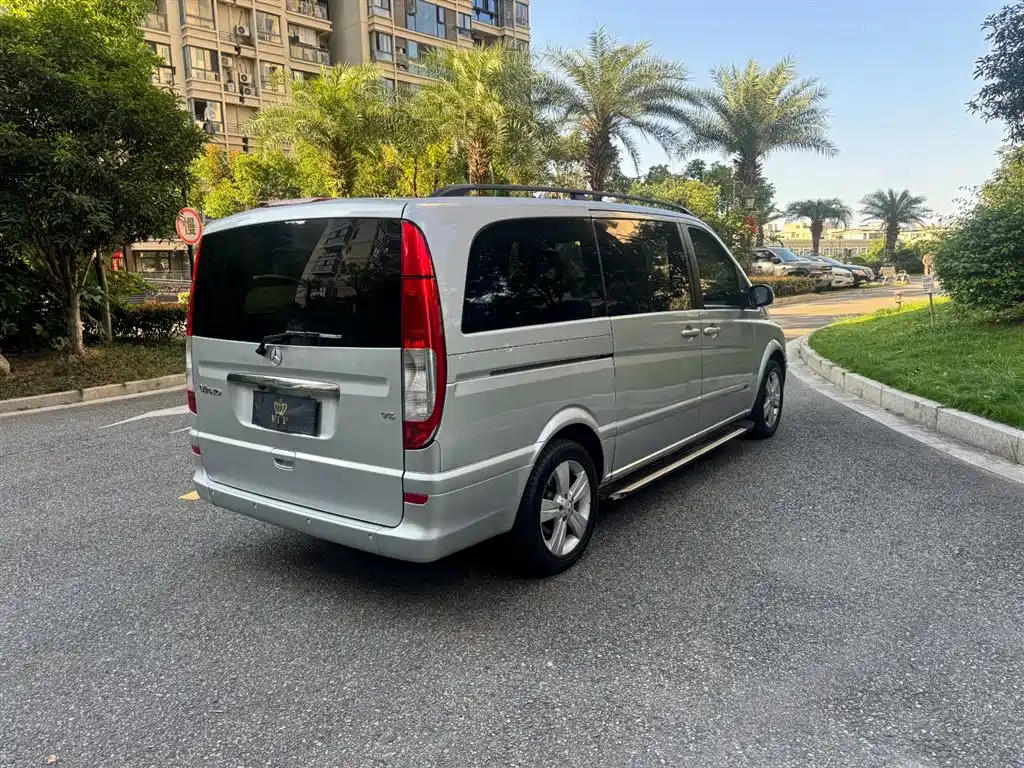 Mercedes-Benz Viano 2011 2.5L Luxury