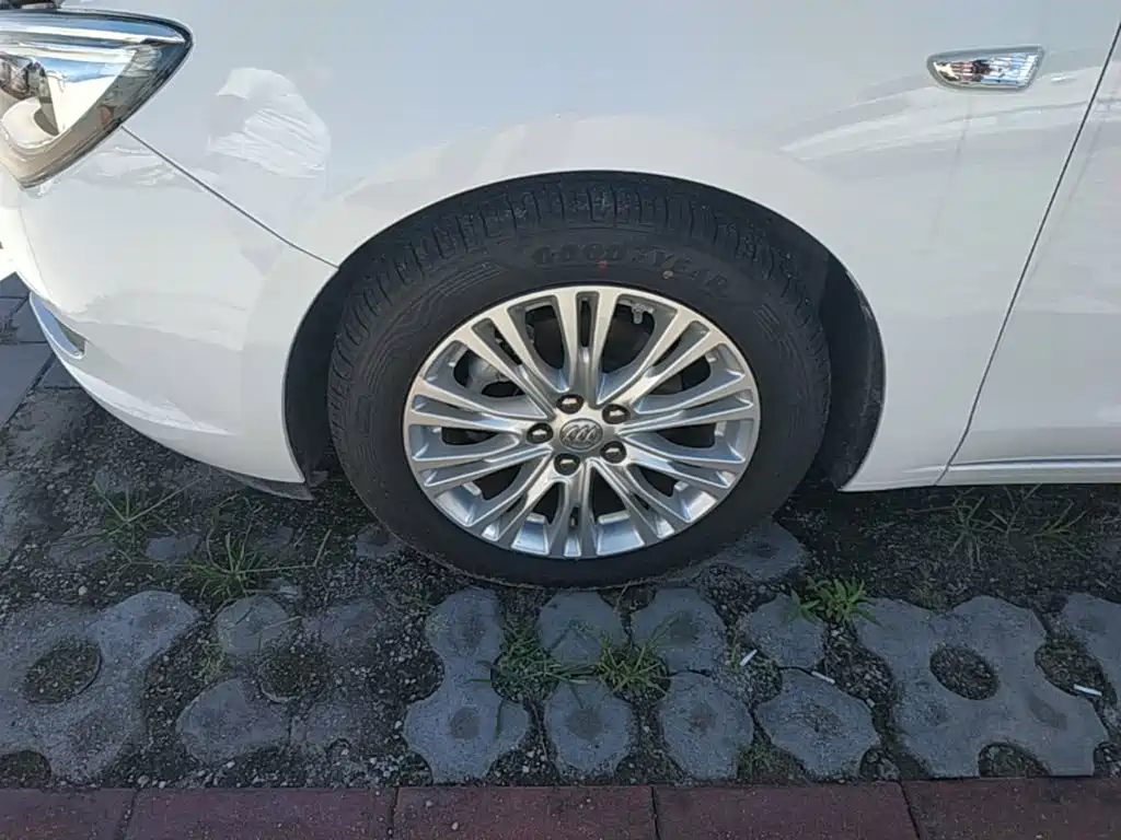 Buick Excelle — миниатюра 23