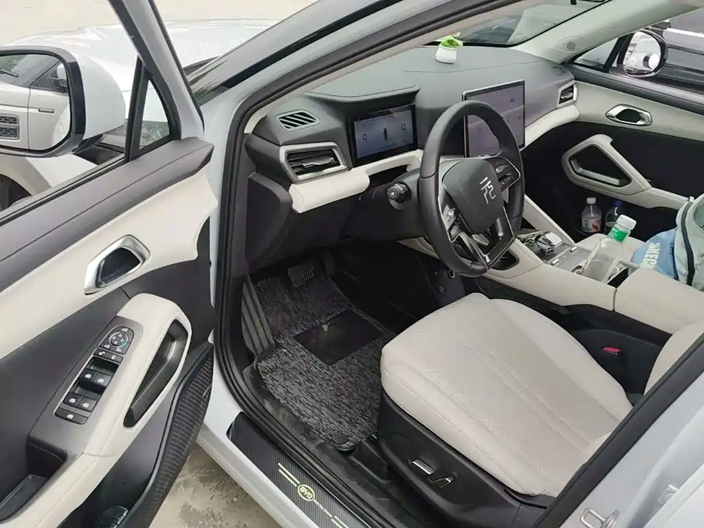 BYD Yuan UP — миниатюра 16