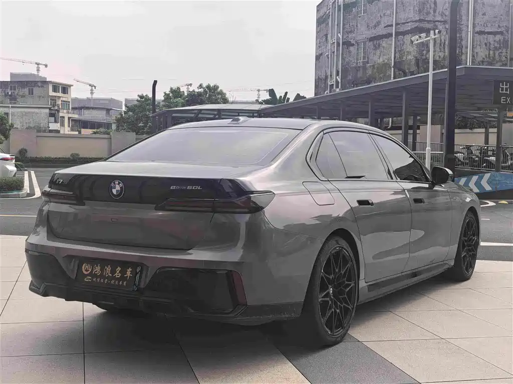 BMW i7 — миниатюра 7