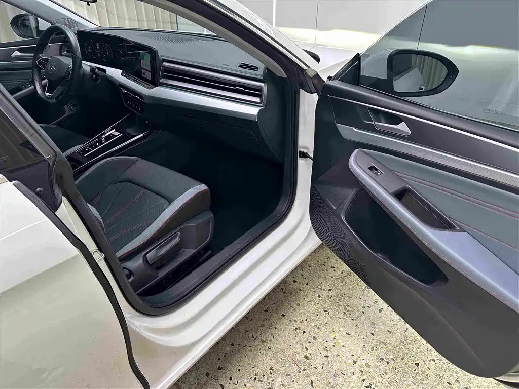 Volkswagen Lamando — миниатюра 20