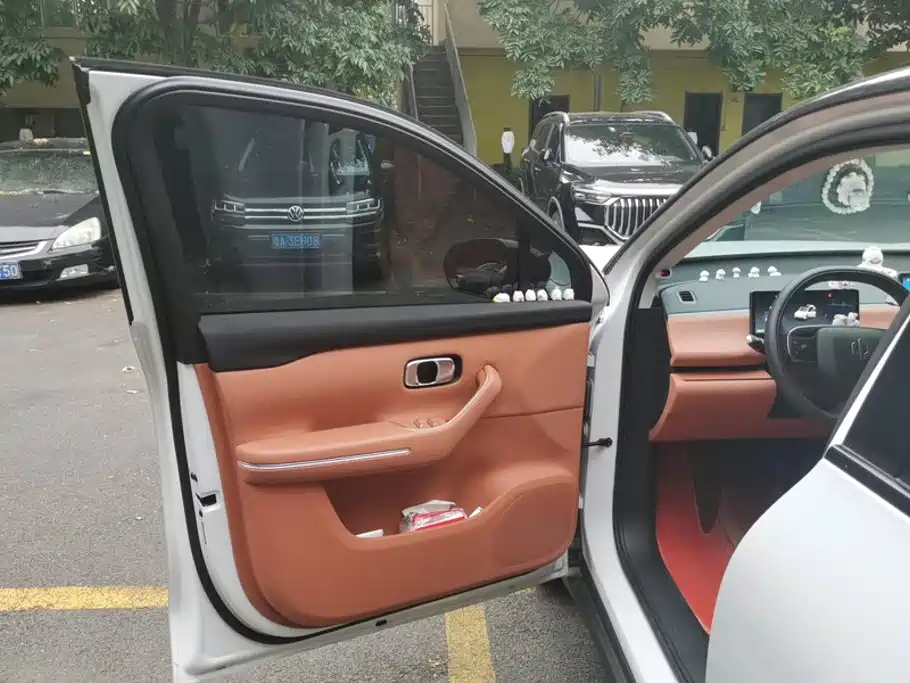 Leapmotor Leapmotor C10 — миниатюра 7