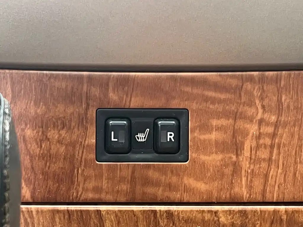 Toyota Camry — миниатюра 14