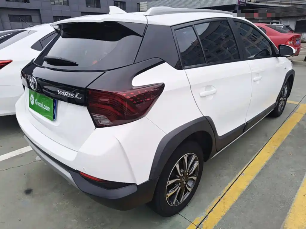 Toyota Yaris L — миниатюра 7