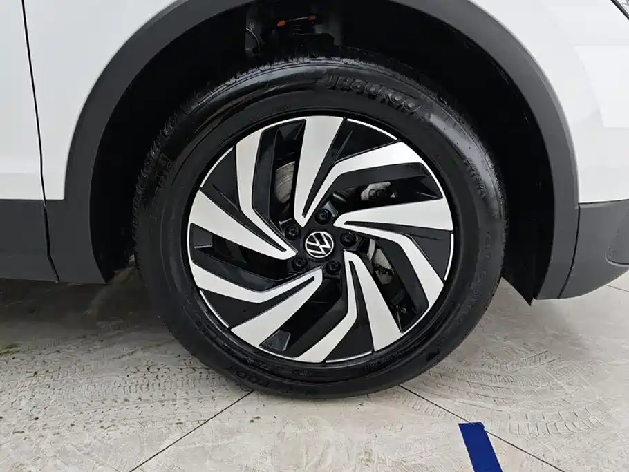 Volkswagen Tiguan L L 2024 300TSI AT