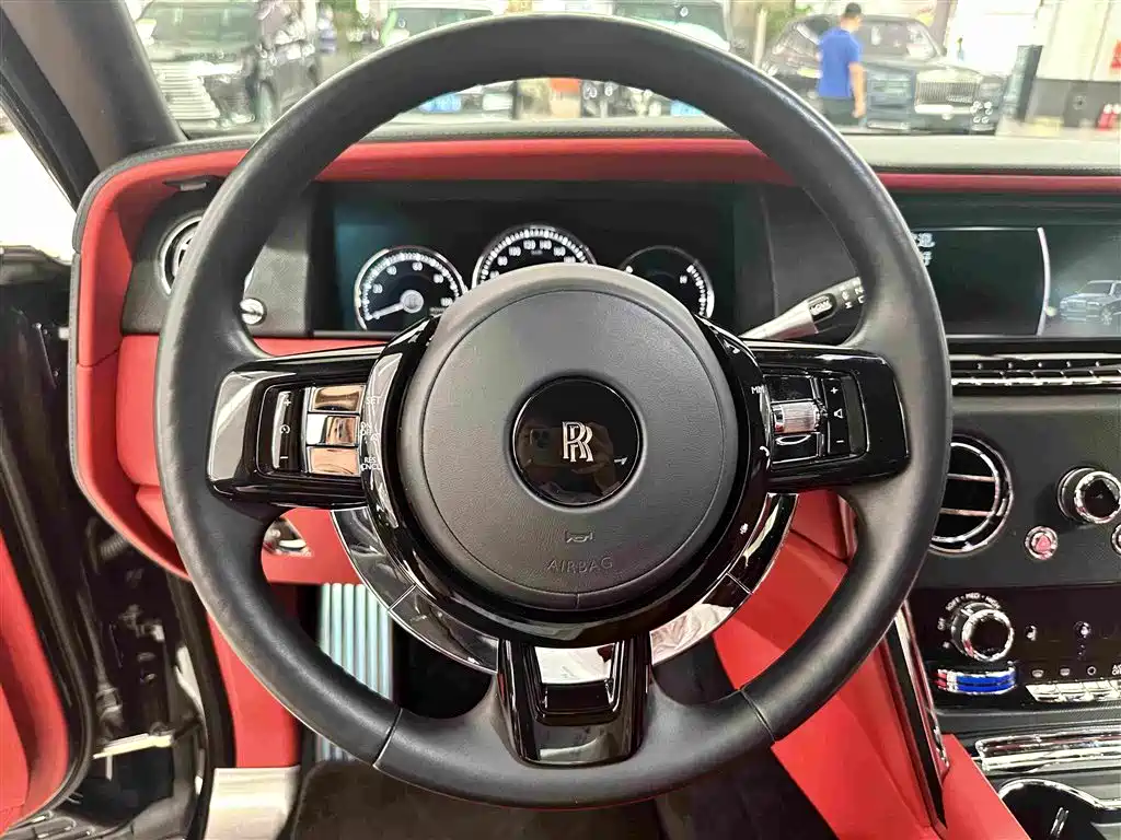 Rolls-Royce Cullinan — миниатюра 7