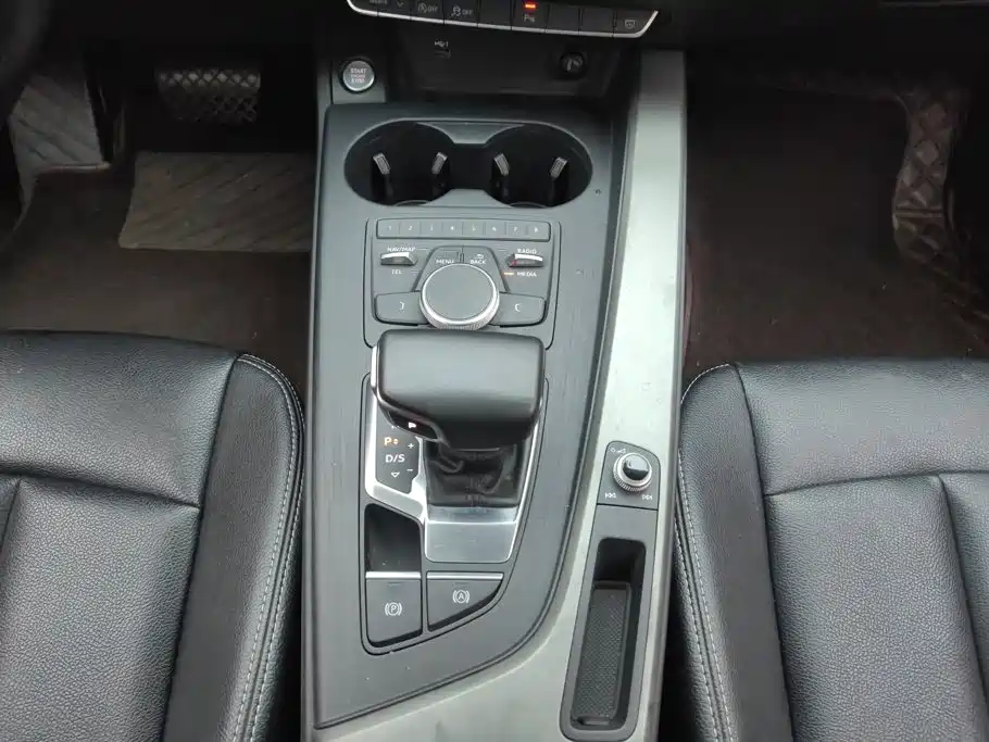 Audi A4L — миниатюра 16