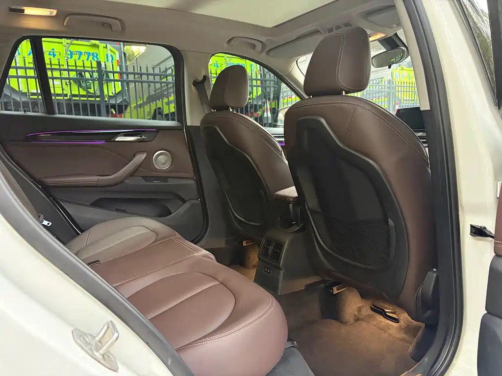 BMW X1 — миниатюра 13