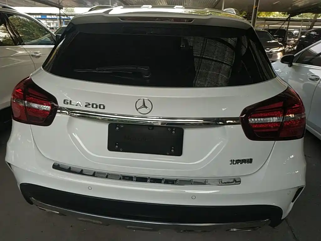 Mercedes-Benz GLA — миниатюра 6