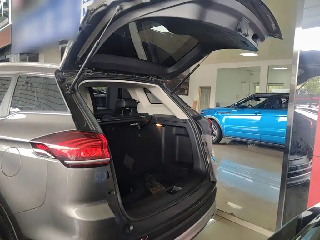 Geely Boyue — миниатюра 19