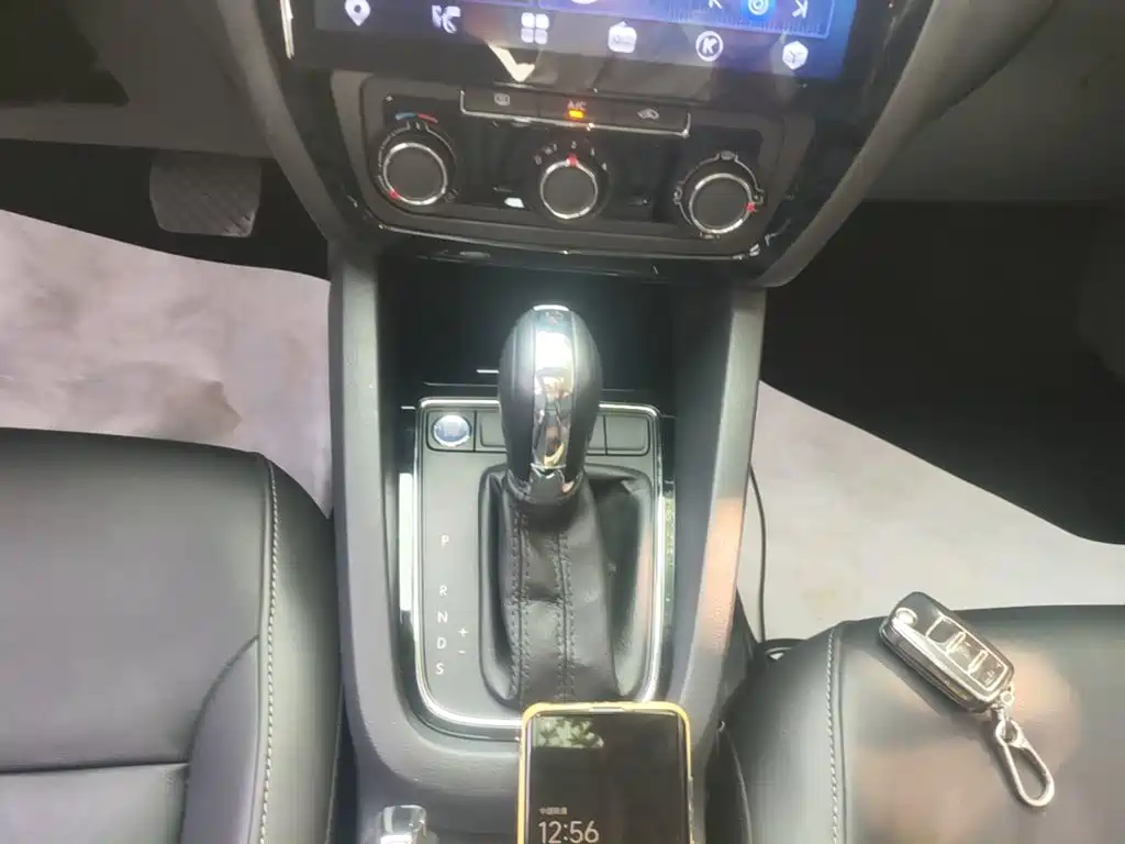Volkswagen Sagitar — миниатюра 14