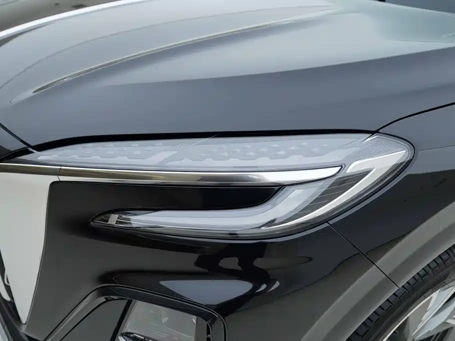 Hongqi Hongqi HS3 PHEV — миниатюра 14
