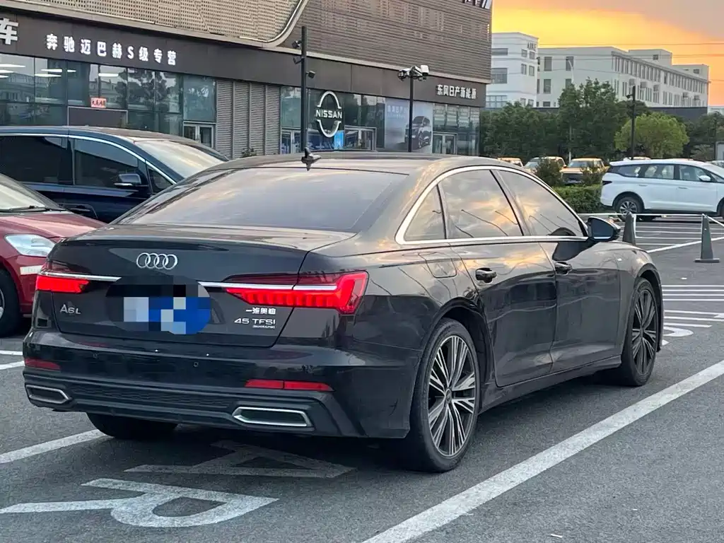Audi A6L — миниатюра 9