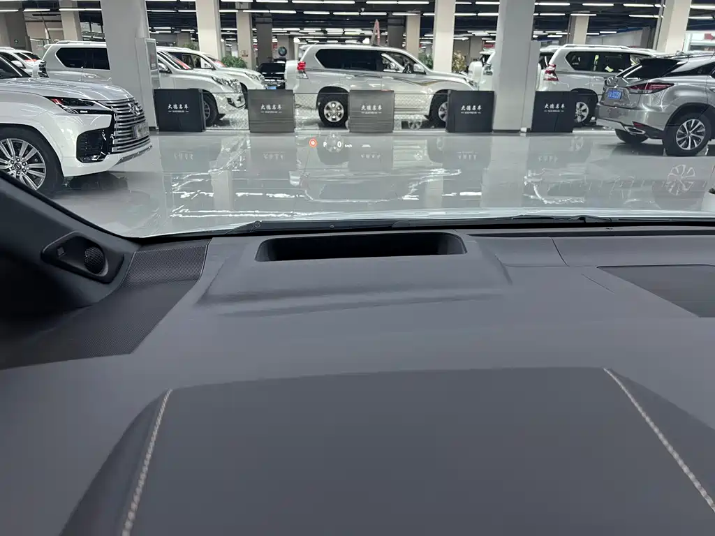 Toyota Vellfire Crown Hybrid 2.5L Supreme Executive Edition, фото 26