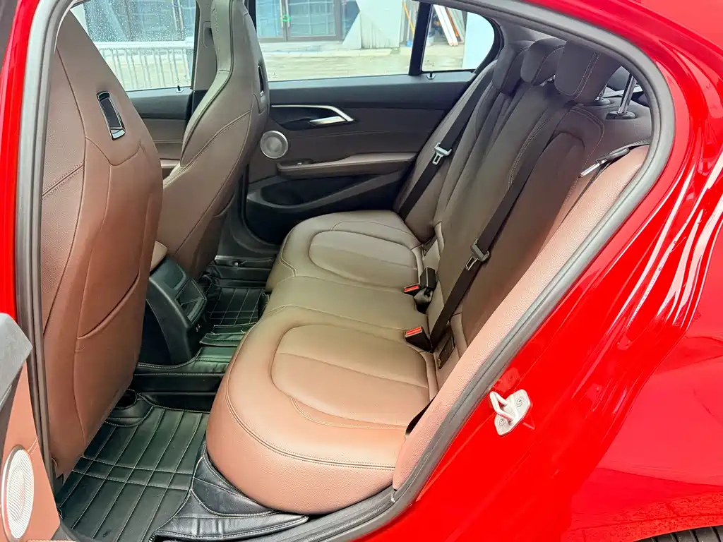 BMW 1 Series — миниатюра 8