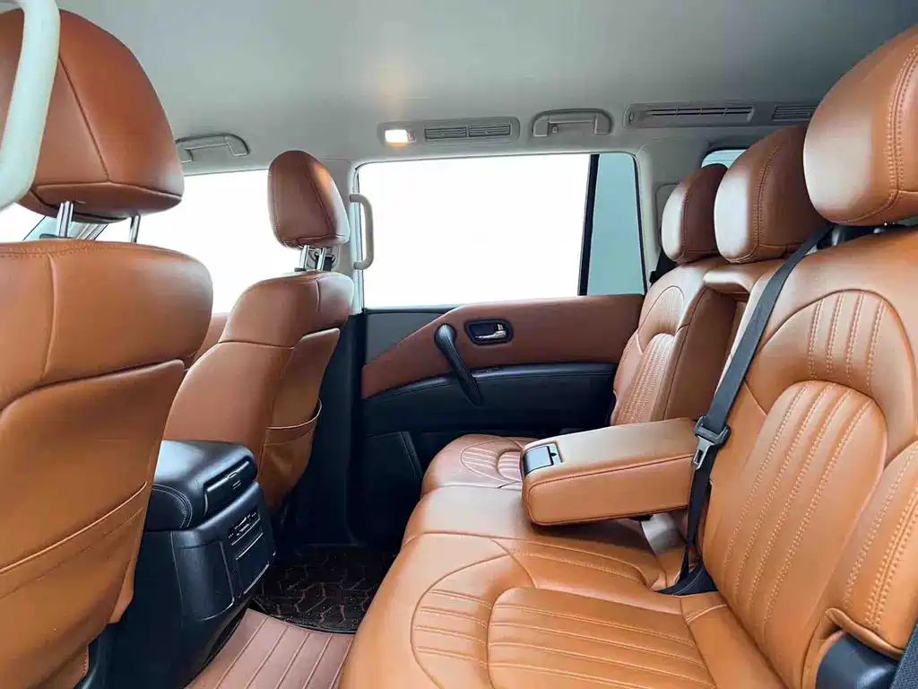 Nissan Patrol — миниатюра 11