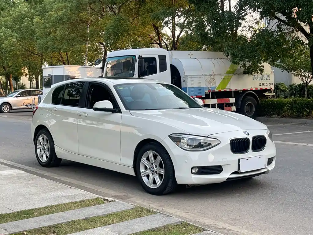 BMW 1 Series (Import)