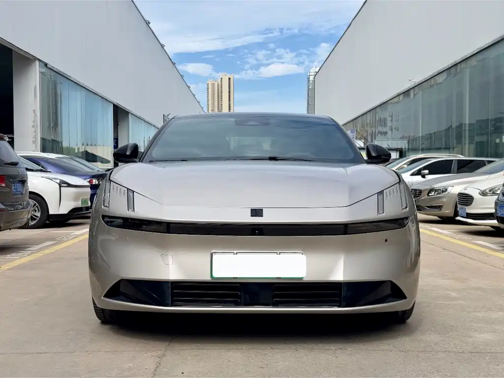 Lynk & Co Z10 — миниатюра 2