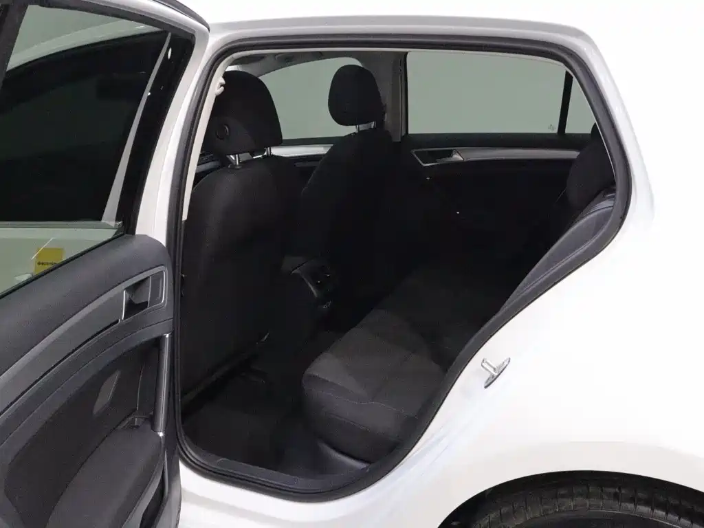 Volkswagen Golf — миниатюра 12