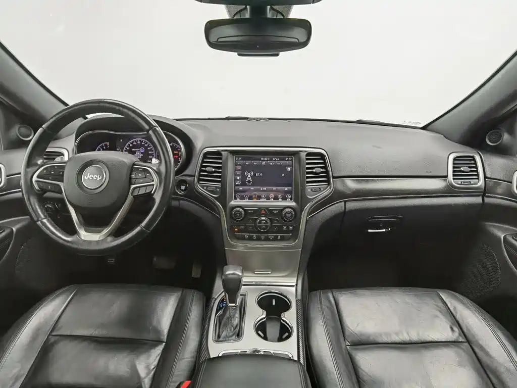 Jeep Grand Cherokee (Import) — миниатюра 5