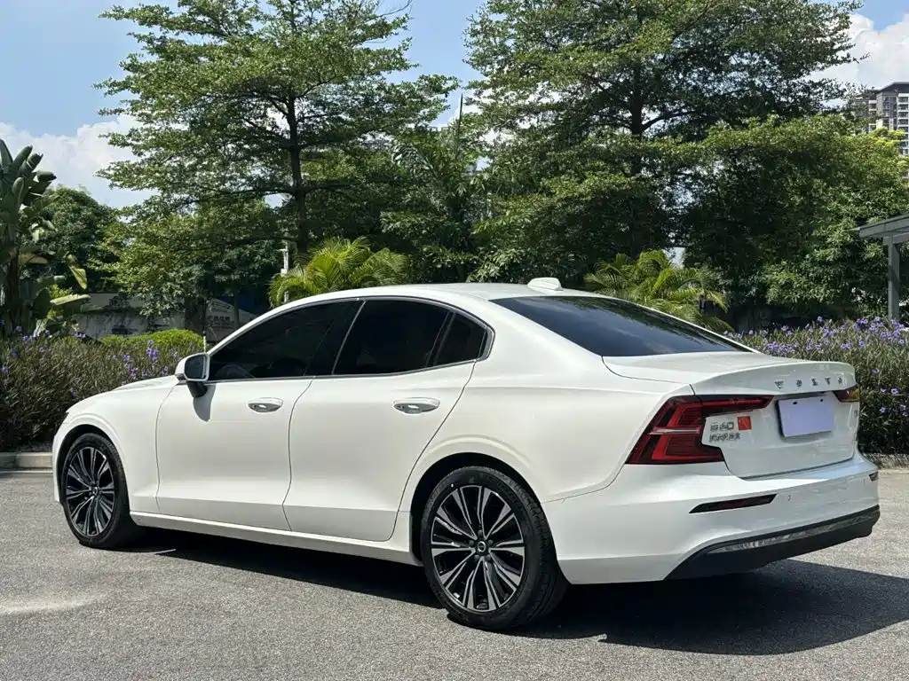 Volvo S60 — миниатюра 4