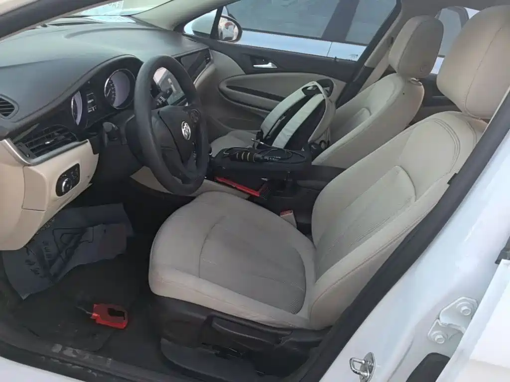 Buick Verano — миниатюра 15