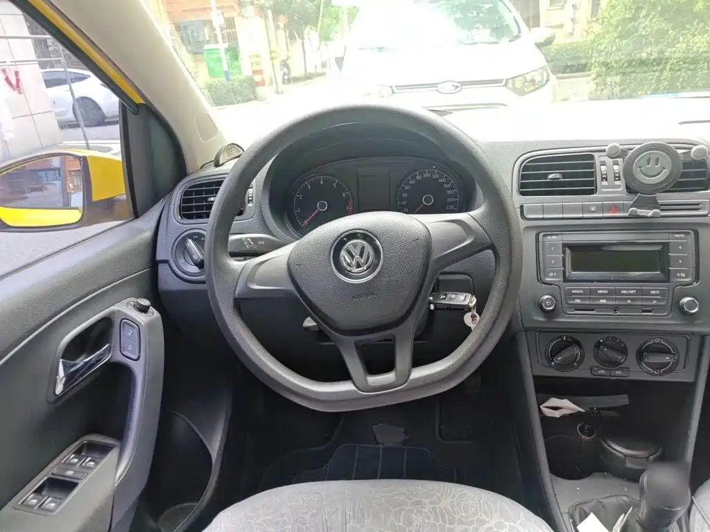 Volkswagen Polo — миниатюра 3